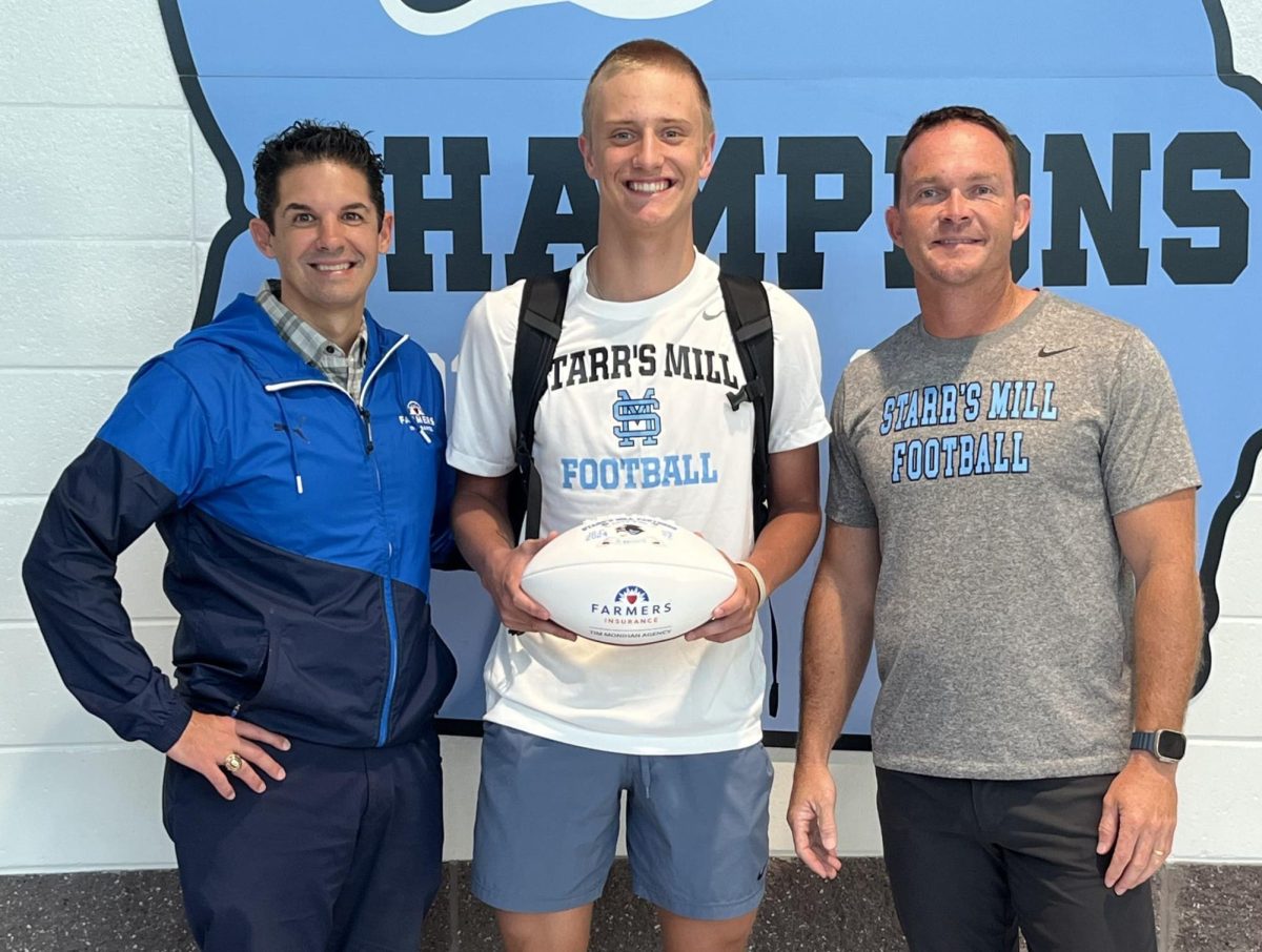 Sophomore wide receiver Thomas Cochran is third Player of the Week for the fall sports season. Football head coach David Cooper selected Cochran for his leadership skills to start the season.