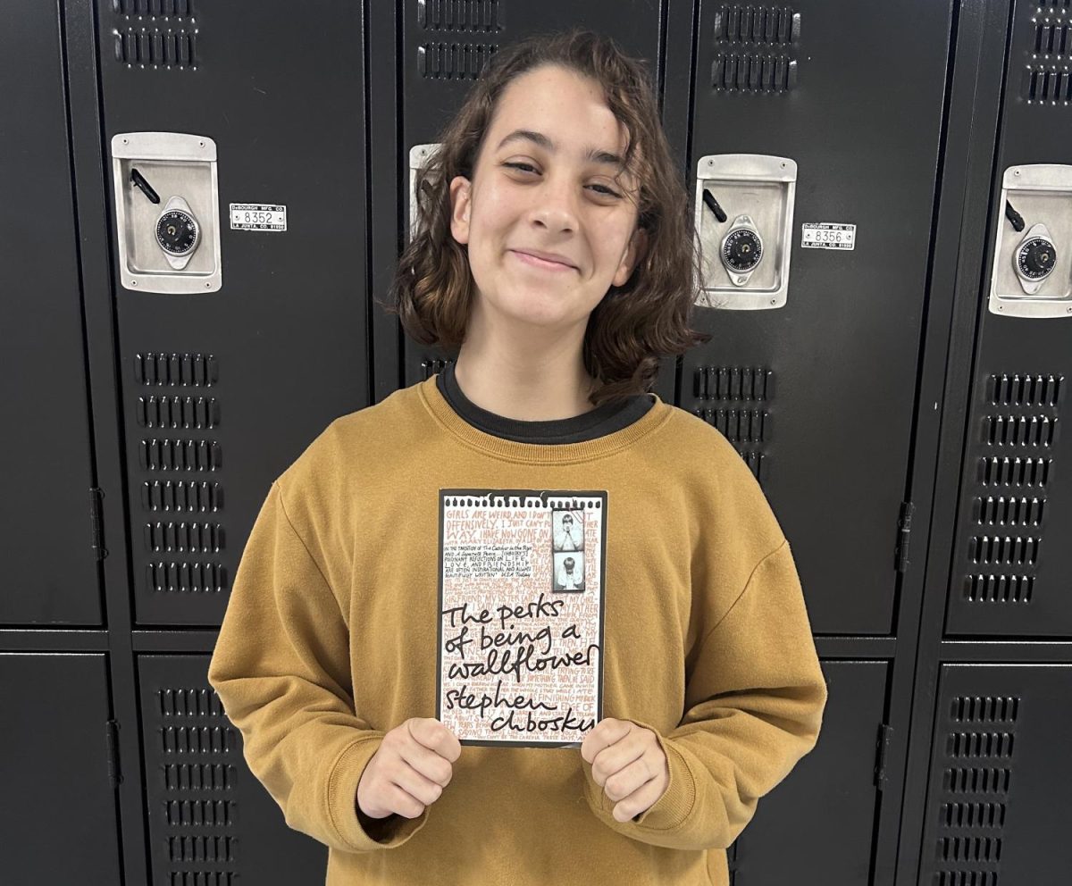 Sophomore Pilar Fritschy recently read “The Perks of Being a Wallflower” by Stephen Chbosky. The book looks into the mind of freshman Charlie and his experiences in high school. 