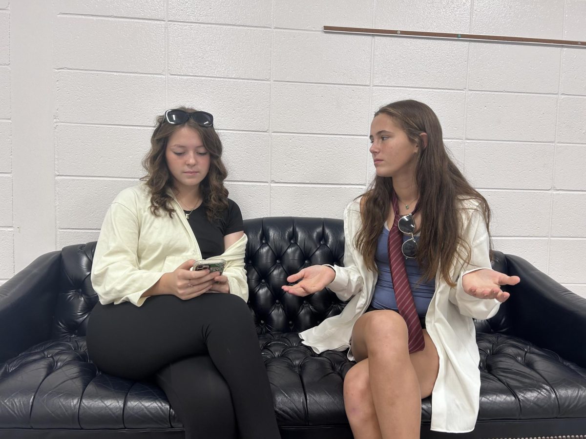 Many students use technology on a day to day basis, but is it making us more or less connected as a society? Editors Ella Bissonnette and Clio Long debate the effects of technology on generations.